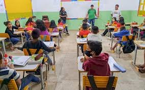 Amapá tem 321 mil pessoas com educação básica e 37 mil analfabetos