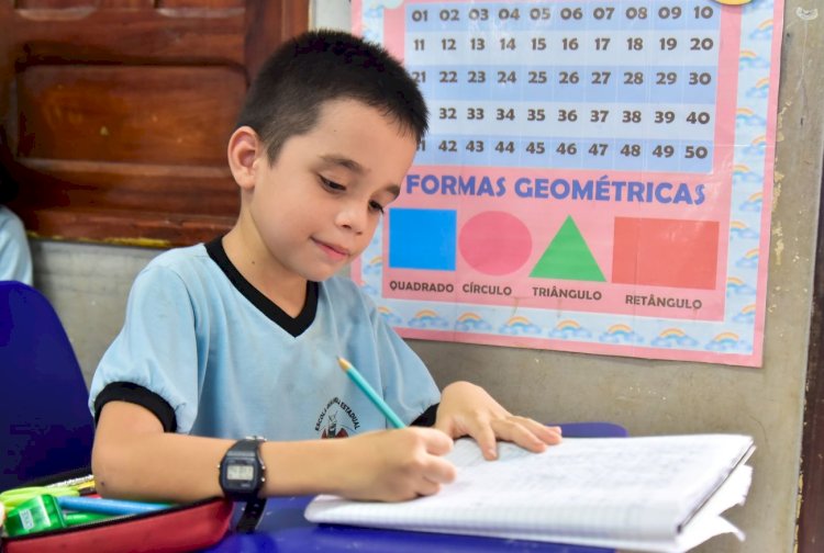 Amapá tem 321 mil pessoas com educação básica e 37 mil analfabetos